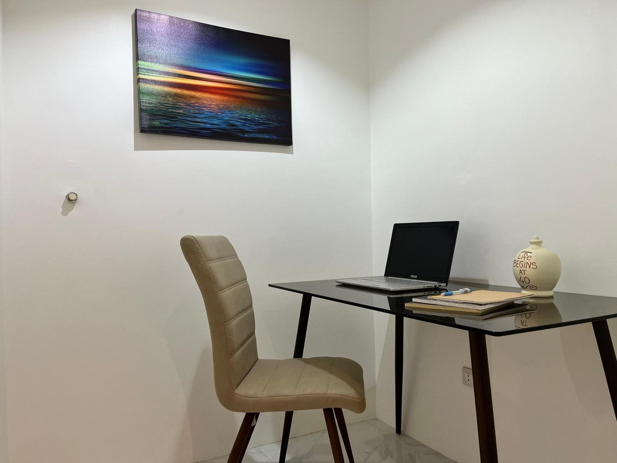 88Th Avenue Aparthotel Cebu Room photo